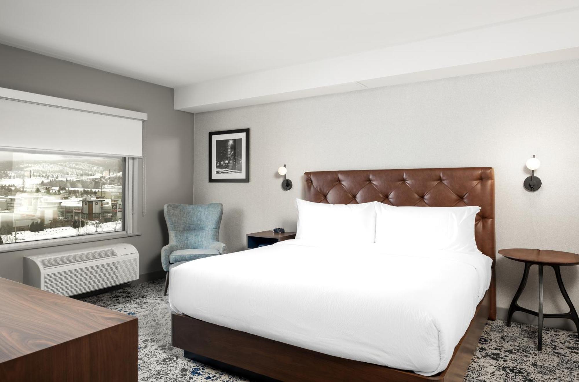 Four Points By Sheraton Kelowna Airport Exterior photo